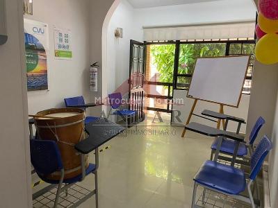 Casa de 4 alcobas en venta en Cádiz, Ibagué, 280 m² · foto 2 de 16