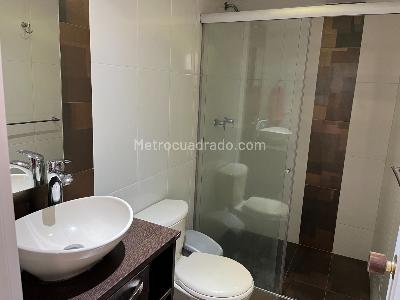 Apartamento de 3 alcobas en venta en Cedritos, Bogotá, 85 m² · foto 14 de 15