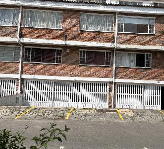 Apartamento de 3 alcobas en venta en Cedritos, Bogotá, 85 m² · foto 1 de 15