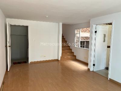 Apartamento de 3 alcobas en venta en Cedritos, Bogotá, 85 m² · foto 2 de 15