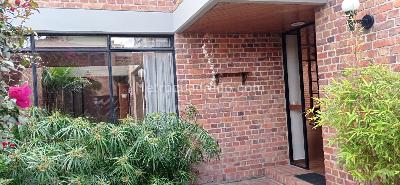 Casa de 4 alcobas en venta en Cedritos, Bogotá, 270 m² · foto 2 de 15