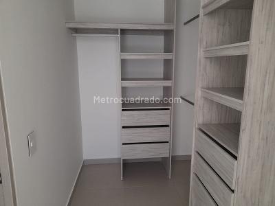 Apartamento de 3 alcobas en venta en Edificio Icono 60, Ibagué, 133 m² · foto 7 de 13