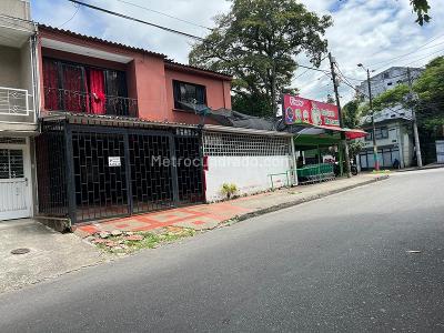 Casa de 3 alcobas en venta en Interlaken, Ibagué, 341 m² · foto 5 de 10