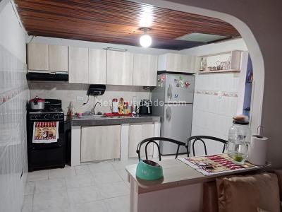 Casa de 4 alcobas en venta en Jordan 7 Etapa, Ibagué, 98 m² · foto 4 de 12