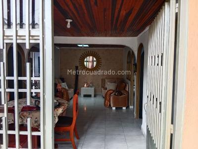 Casa de 4 alcobas en venta en Jordan 7 Etapa, Ibagué, 98 m² · foto 3 de 12