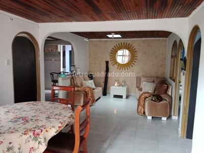 Casa de 4 alcobas en venta en Jordan 7 Etapa, Ibagué, 98 m² · foto 2 de 12