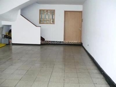 Casa de 5 alcobas en venta en Cedritos Contador Nuevo Contry, Bogotá, 296 m² · foto 2 de 7