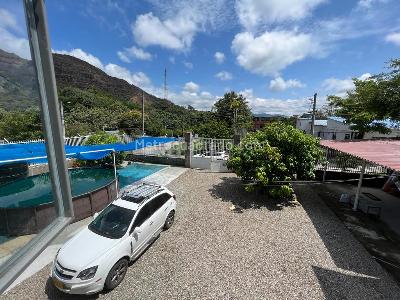 Casa de 5 alcobas en venta en Gualanday Las Brisas, Ibagué, 575 m² · foto 10 de 15