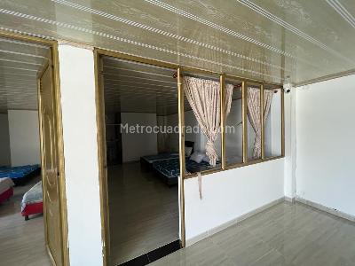 Casa de 5 alcobas en venta en Gualanday Las Brisas, Ibagué, 575 m² · foto 4 de 15
