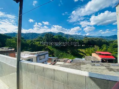 Casa de 5 alcobas en venta en Pueblo Nuevo, Ibagué, 218 m² · foto 15 de 15