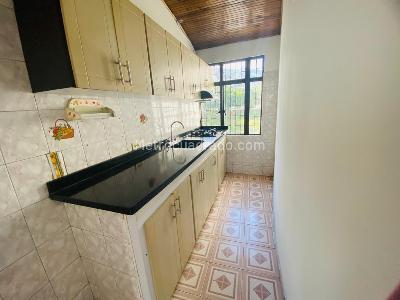 Casa de 5 alcobas en venta en Pueblo Nuevo, Ibagué, 218 m² · foto 5 de 15