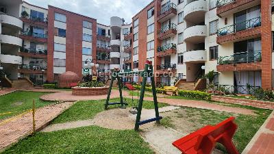 Apartamento de 3 alcobas en venta en Conjunto Torremolinos, Ibagué, 78 m² · foto 2 de 18