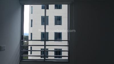 Apartamento de 3 alcobas en venta en Conjunto Torreón De Varsovia, Ibagué, 67 m² · foto 10 de 19