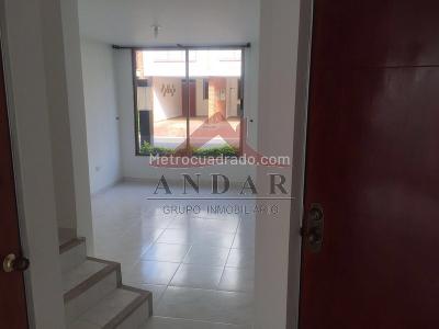 Casa de 3 alcobas en venta en Conjunto Palo De Agua, Ibagué, 121 m² · foto 2 de 18