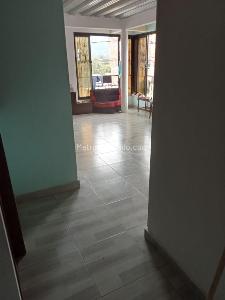 Casa de 5 alcobas en venta en Nazareth 2, Ibagué, 190 m² · foto 3 de 7