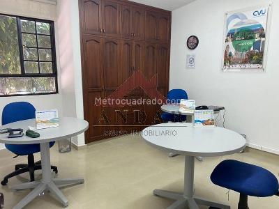 Casa de 4 alcobas en arriendo en Cadiz, Ibagué, 280 m² · foto 11 de 16