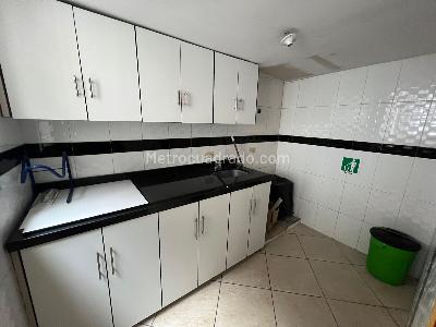 Casa de 4 alcobas en venta en Simon Bolivar, Bogotá, 220 m² · foto 4 de 13