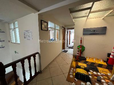 Casa de 4 alcobas en venta en Simon Bolivar, Bogotá, 220 m² · foto 8 de 13