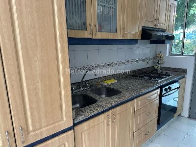 Casa de 3 alcobas en venta en Conjunto Portal De Casaloma, Girardot, 105 m² · foto 5 de 17