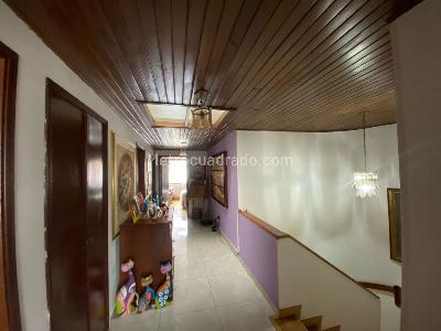 Casa de 4 alcobas en venta en Cedritos Alcala, Bogotá, 212 m² · foto 9 de 20