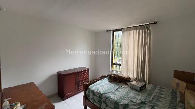 Casa de 5 alcobas en arriendo en Interlaken, Ibagué, 350 m² · foto 6 de 9