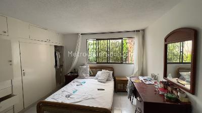 Casa de 5 alcobas en arriendo en Interlaken, Ibagué, 350 m² · foto 8 de 9