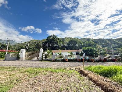 Casa de 4 alcobas en venta en Vereda El Rodeo, Ibagué · foto 15 de 20
