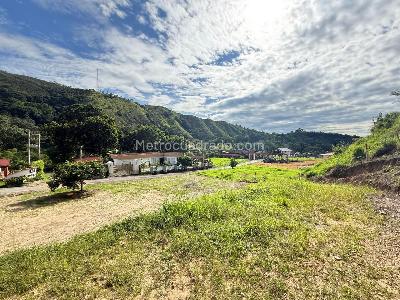 Casa de 4 alcobas en venta en Vereda El Rodeo, Ibagué · foto 19 de 20