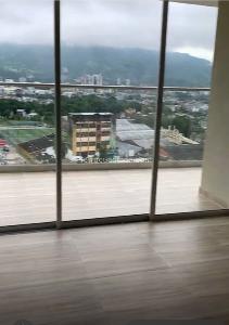 Apartamento de 3 alcobas en venta en Ibagué, 108 m² · foto 3 de 17