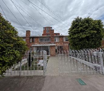 Casa en venta en Cedritos, Bogotá · foto 2 de 20