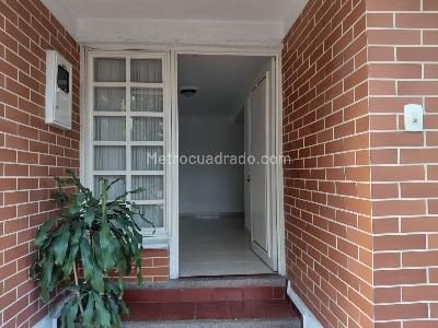 Casa de 4 alcobas en venta en Piedra Pintada, Ibagué, 190 m² · foto 2 de 17