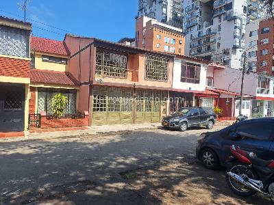 Casa de 4 alcobas en venta en Ub Los Parrales, Ibagué, 145 m² · foto 2 de 18