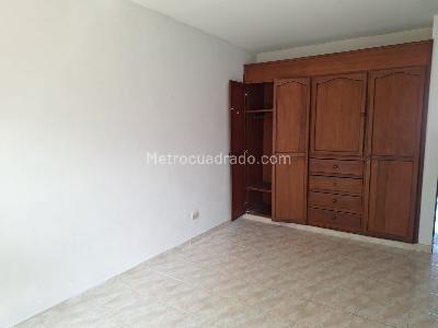 Casa de 4 alcobas en venta en Ub Los Parrales, Ibagué, 145 m² · foto 7 de 18