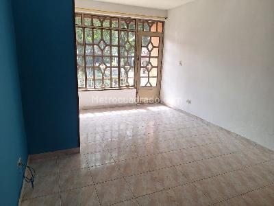 Casa de 4 alcobas en venta en Ub Los Parrales, Ibagué, 145 m² · foto 9 de 18