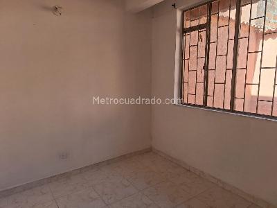 Casa de 4 alcobas en venta en Ub Los Parrales, Ibagué, 145 m² · foto 12 de 18
