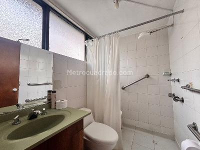 Casa de 5 alcobas en venta en Andes Norte, Bogotá, 243 m² · foto 18 de 19