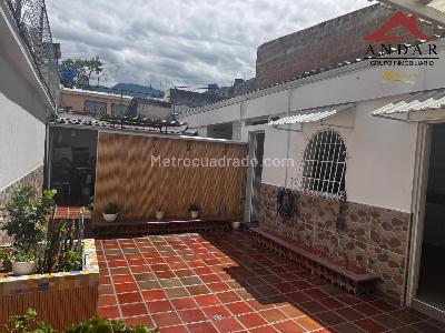 Casa de 5 alcobas en venta en Castellana, Ibagué, 253 m² · foto 9 de 20