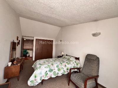 Casa de 5 alcobas en venta en Las Villas, Bogotá, 195 m² · foto 10 de 19