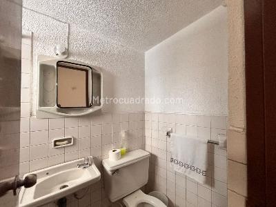 Casa de 5 alcobas en venta en Las Villas, Bogotá, 195 m² · foto 15 de 19