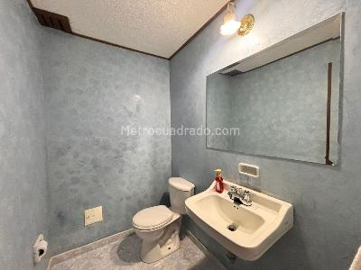 Casa de 5 alcobas en venta en Las Villas, Bogotá, 195 m² · foto 16 de 19