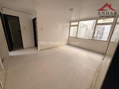 Casa de 5 alcobas en venta en La Pola, Ibagué, 290 m² · foto 2 de 16