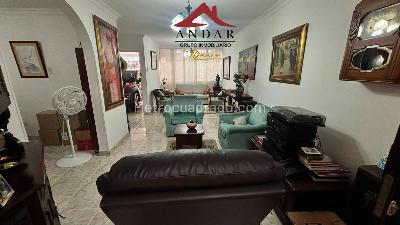Casa de 4 alcobas en venta en Carmenza Rocha, Ibagué, 170 m² · foto 3 de 15
