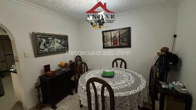 Casa de 4 alcobas en venta en Carmenza Rocha, Ibagué, 170 m² · foto 4 de 15