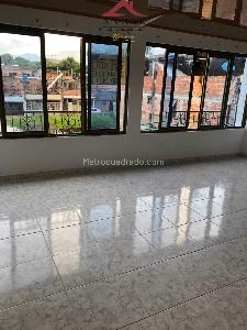 Casa de 5 alcobas en venta en Ibagué, 223 m² · foto 14 de 16