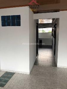 Casa de 5 alcobas en venta en Ibagué, 223 m² · foto 4 de 16