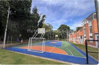 Casa de 4 alcobas en venta en Cn Portal Del Vergel, Ibagué, 198 m² · foto 20 de 20