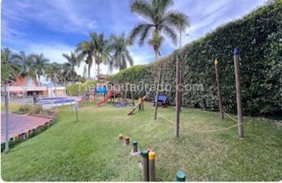 Casa de 4 alcobas en venta en Cn Portal Del Vergel, Ibagué, 198 m² · foto 16 de 20
