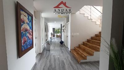 Casa de 5 alcobas en venta en Santa Rita, Ibagué, 885 m² · foto 3 de 20
