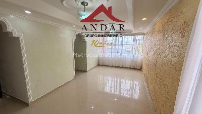 Apartamento de 3 alcobas en venta en Cn Las Palmeras, Ibagué, 62 m² · foto 2 de 13