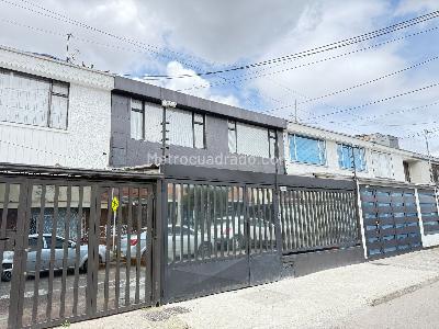 Casa de 4 alcobas en venta en Normandia Occidental, Bogotá, 180 m² · foto 2 de 2